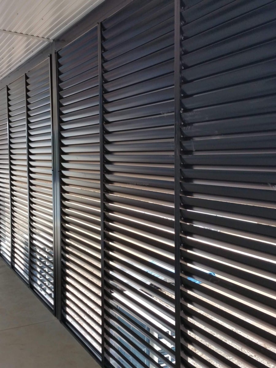 Privacy Screen Louvers with fixed welded Louvers in a fixed frame - Eco ...